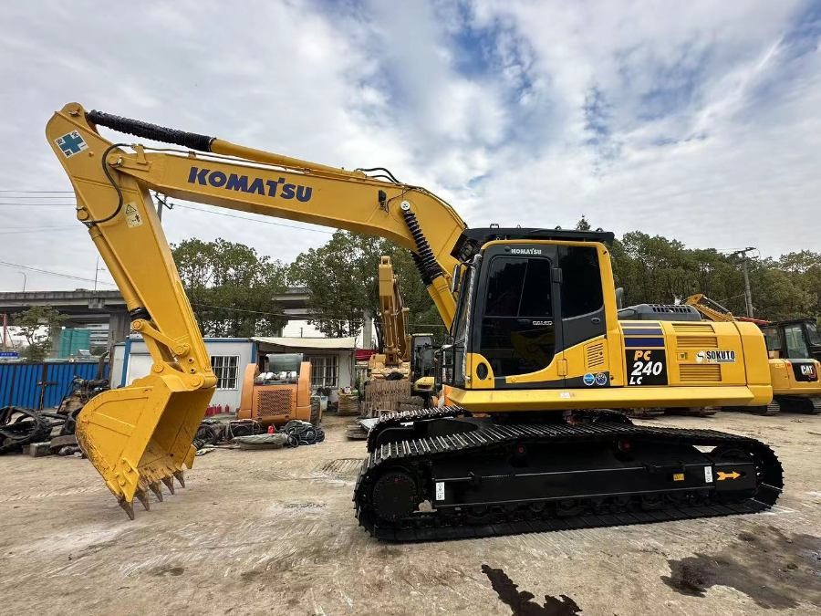 Jepang Digunakan Komatsu Excavator untuk dijual PC240-8 Jindongyu Machinery