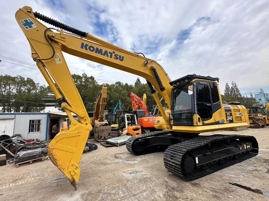 Jepang Digunakan Komatsu Excavator untuk dijual PC240-8 Jindongyu Machinery
