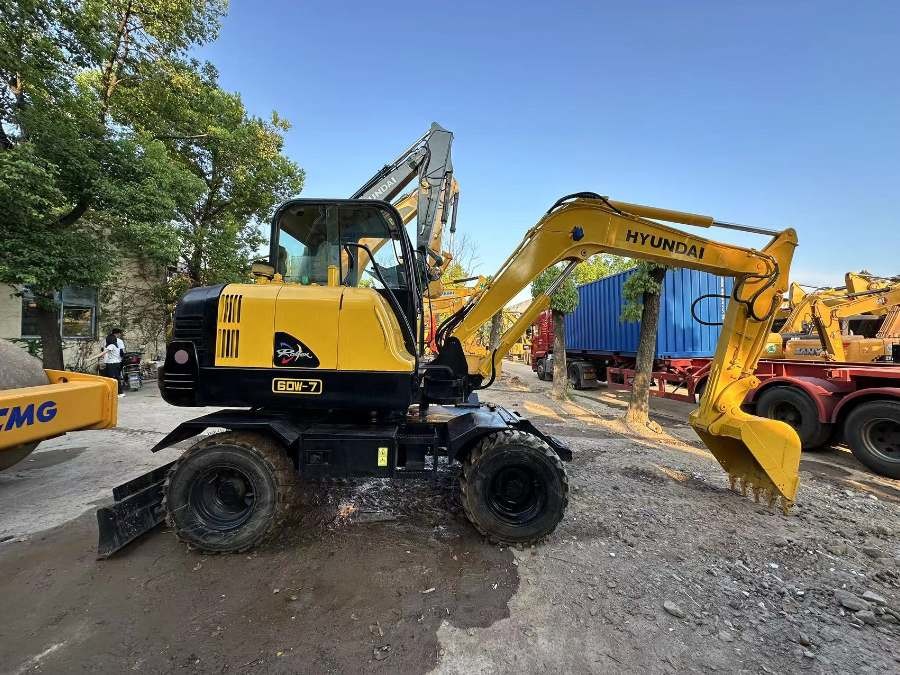 Korea Digunakan Hyundai Excavator untuk dijual bekas R60w-7 6 Ton Jindongyu Mesin