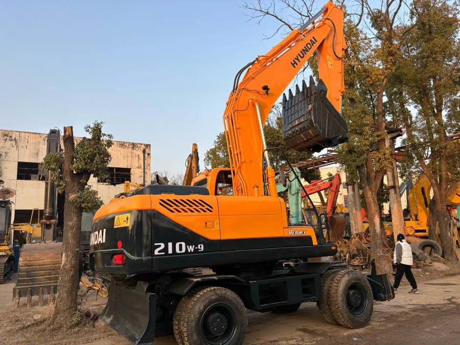 Korea Digunakan Hyundai Excavator untuk dijual bekas R210w-9 Roda 21950KW 21 Ton Jindongyu Mesin