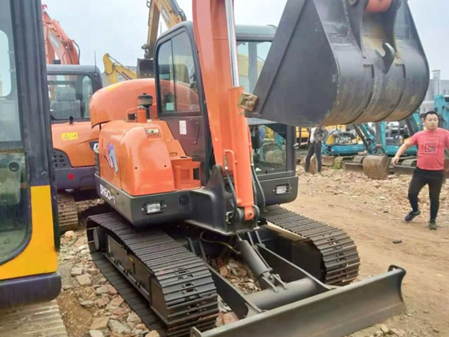 Korea Digunakan Doosan Excavator untuk dijual second hand DH60-7 Jindongyu Machinery