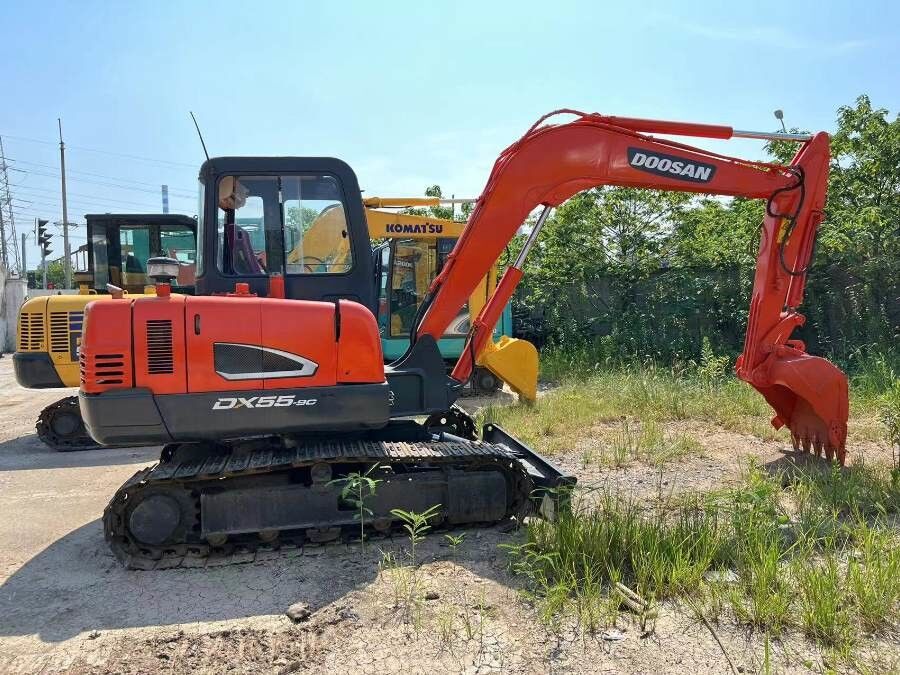 Korea Digunakan Doosan Excavator untuk dijual second hand DX55-9C Jindongyu Mesin