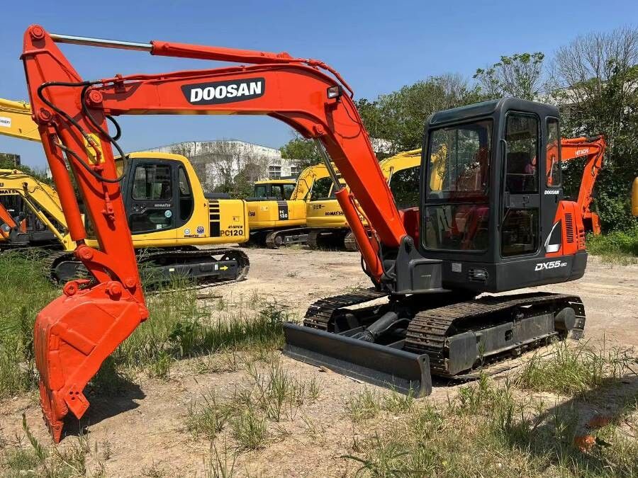 Korea Digunakan Doosan Excavator untuk dijual second hand DX55-9C Jindongyu Mesin