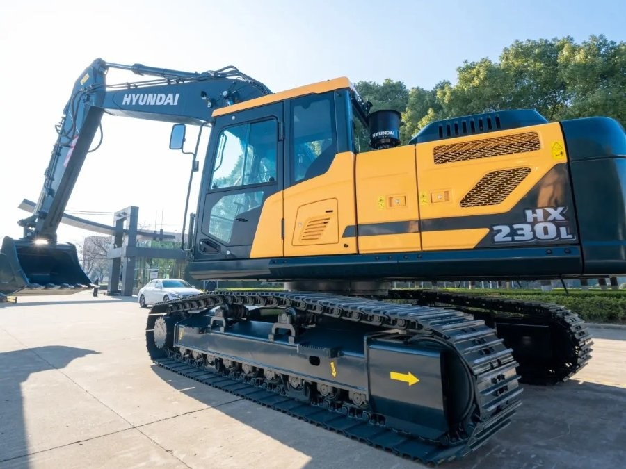 Bergerak Tipe Korea Hyundai Excavator HX230 Jindongyu Mesin