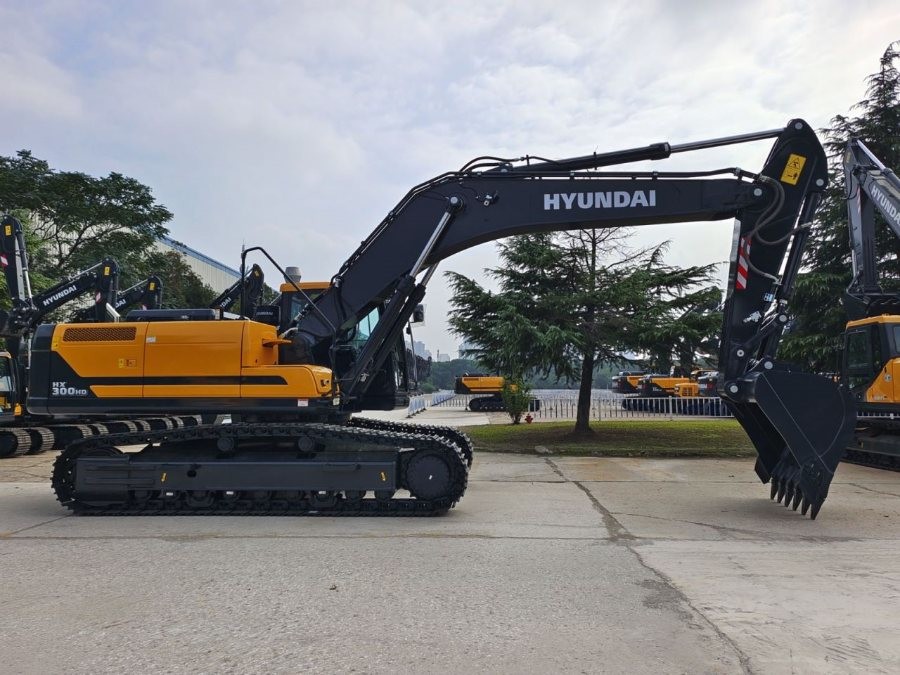 Cummins HM8.3 Mesin Korea Hyundai Excavator HX300HD 30 Ton Jindongyu Mesin