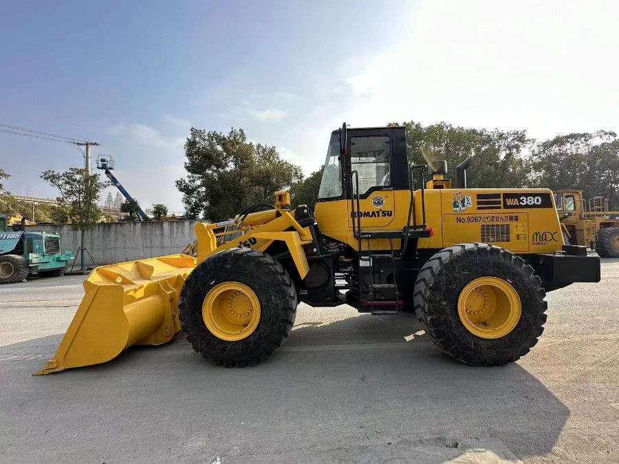 Jepang Bekas Komatsu Loader untuk dijual second hand WA380 Jindongyu Machinery